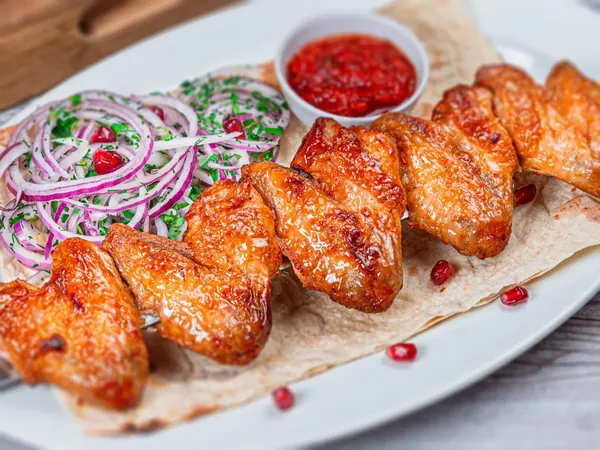 Шашлык из курицы (Крылья) — доставка по Москве, ВСТРЕЧА ШАШЛЫКИ